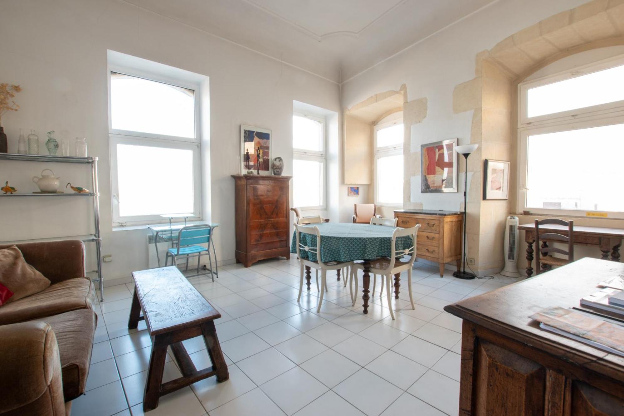 Renne - Vue Imprenable Sur Le Rhone Apartment Arles Luaran gambar